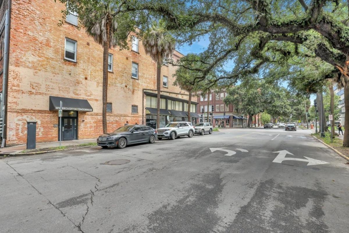 The Georgia Peach -near Plant Riverside & Downtown Apartmán Savannah